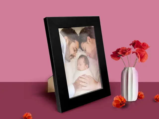 8'x10' Photo Frame - Image 6